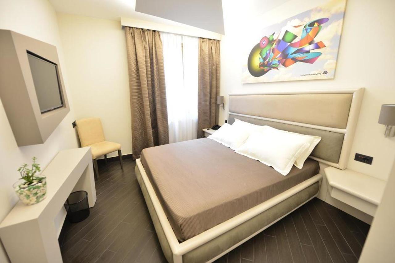 Petit Hotel Elita Shkodër Eksteriør billede