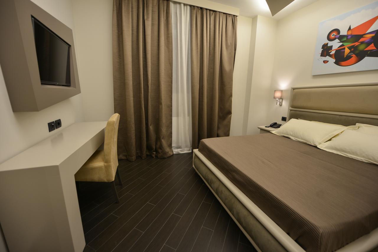 Petit Hotel Elita Shkodër Eksteriør billede