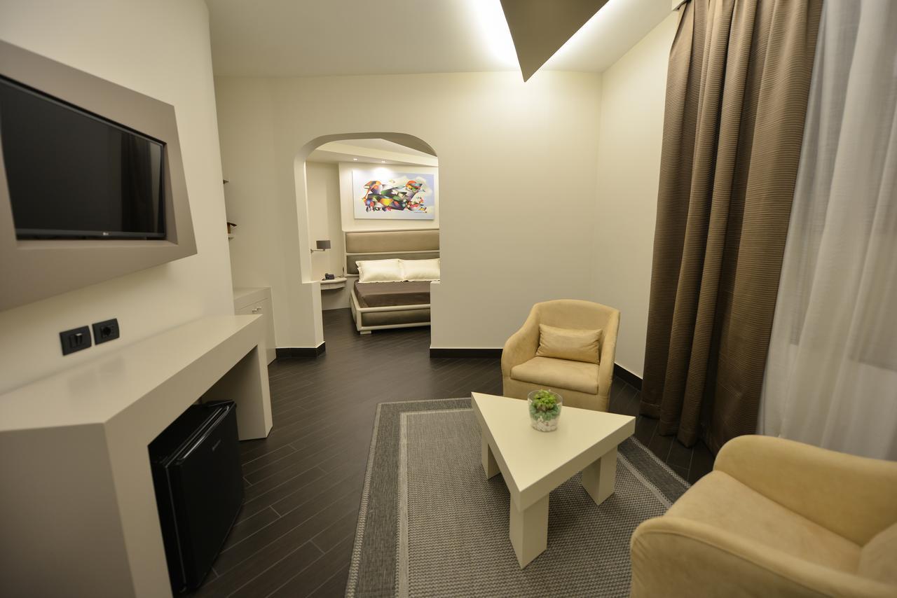 Petit Hotel Elita Shkodër Eksteriør billede
