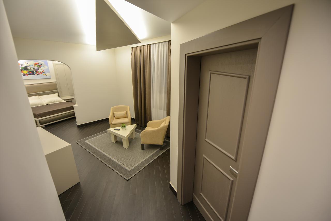 Petit Hotel Elita Shkodër Eksteriør billede