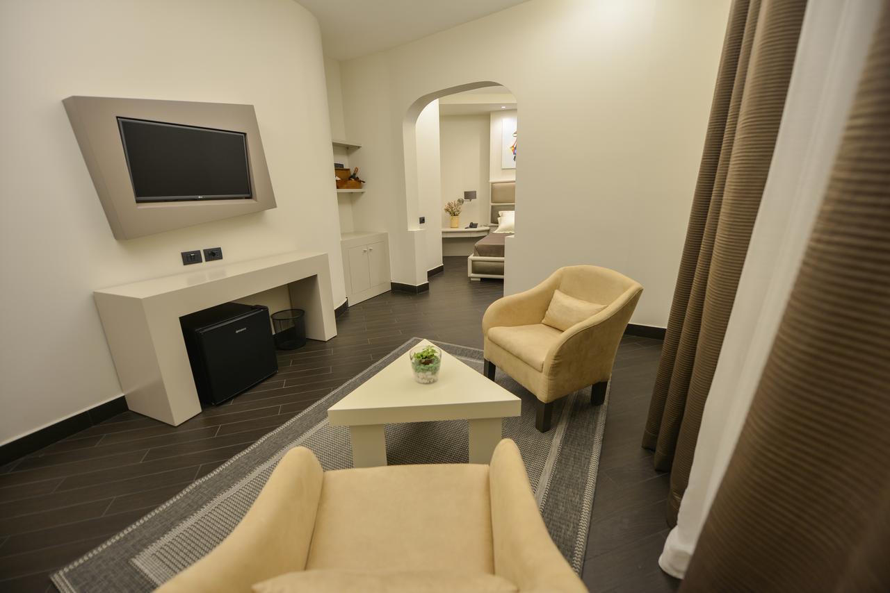 Petit Hotel Elita Shkodër Eksteriør billede