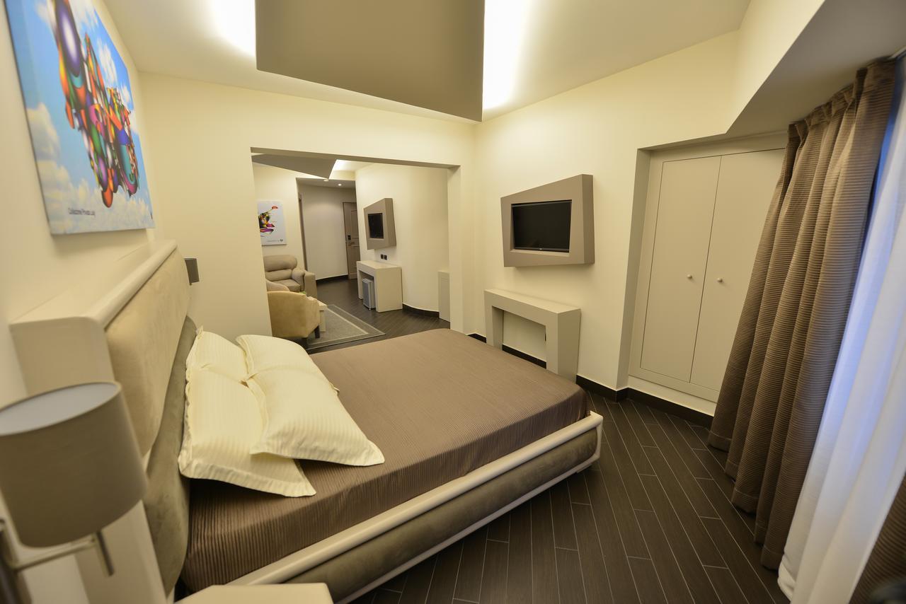 Petit Hotel Elita Shkodër Eksteriør billede